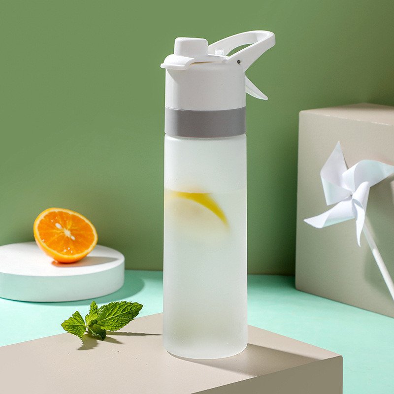 Spray Water Bottle For Girls Outdoor Sport Fitness Water Cup Large Capacity Spray Bottle Drinkware Travel Bottles Kitchen Gadgets (Option: Grey)